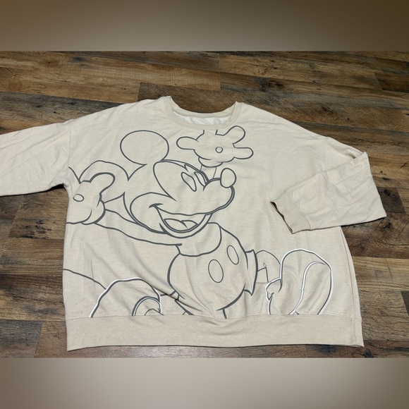 Disney Mickey Mouse XXL Cream Sweatshirt

🚨LAST CHANCE!!🚨 - Picture 3 of 7
